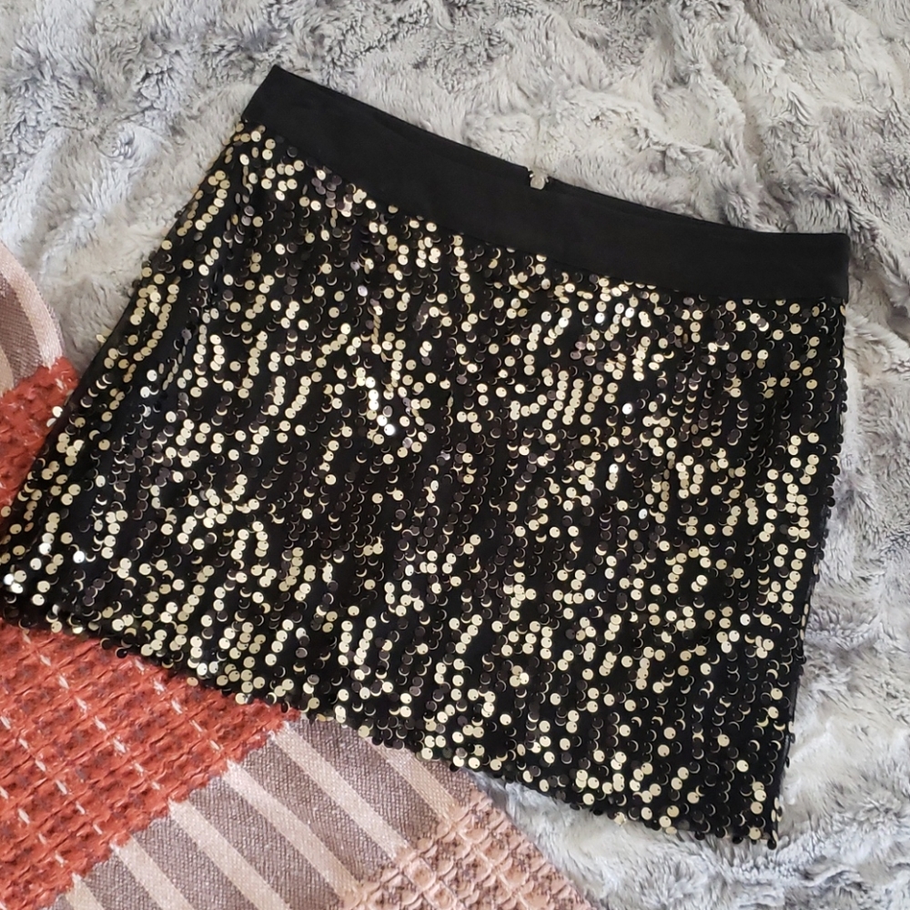 Sequin gold and black mini skirt